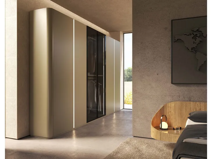 Armadio Ottanta laccato opaco con gole di Voltan