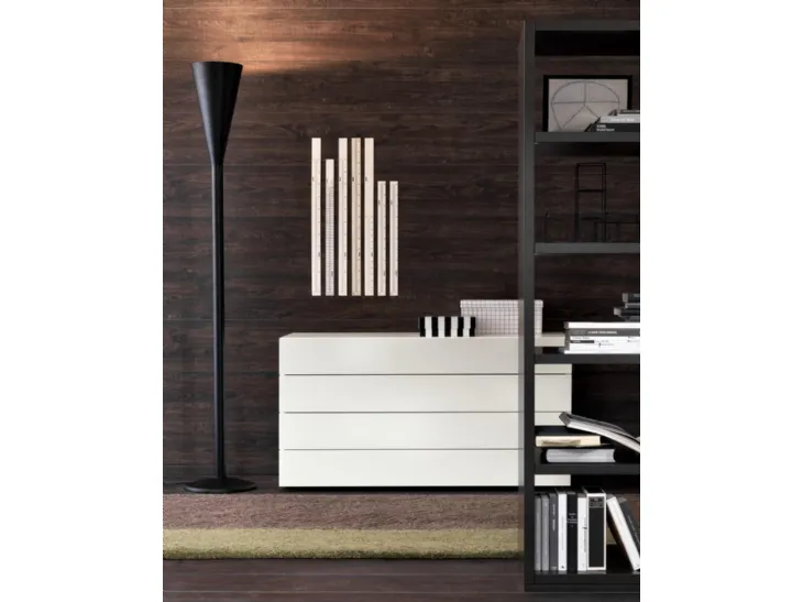 Comò Cube in legno laccato bianco di Giellesse