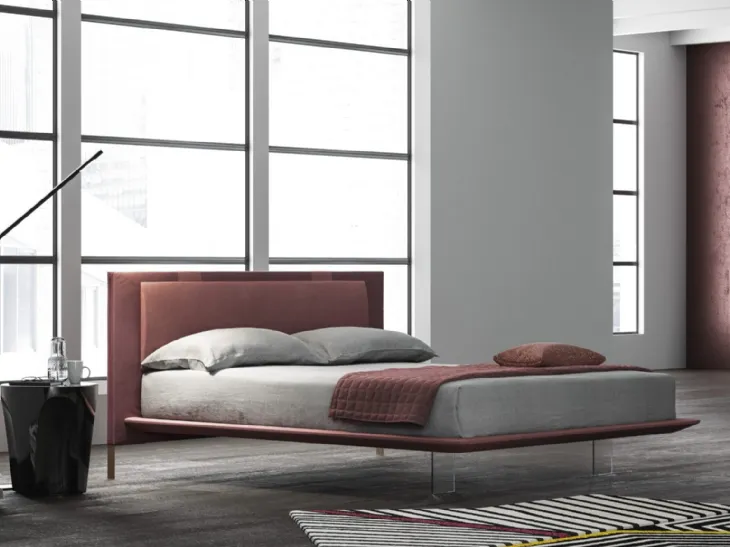 Letto Frame in tessuto con piedini trasparenti di Biba Salotti