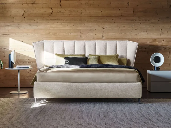 Letto in tessuto con testiera trapuntata Opéra Fleur di Twils