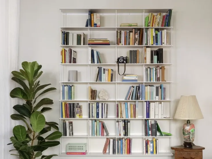 Libreria sospesa Krossing Midi 01 di Kriptonite
