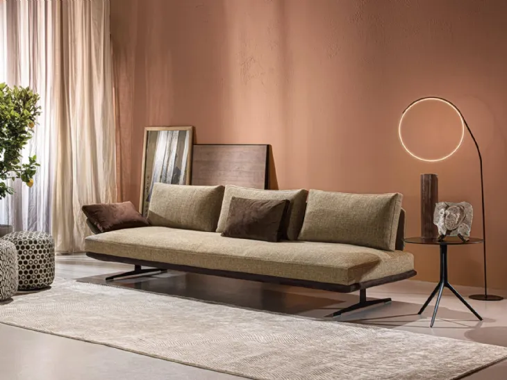 Divano lineare Circular di Respace