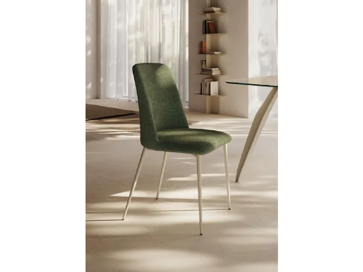 Sedia imbottita Agape di Pezzani