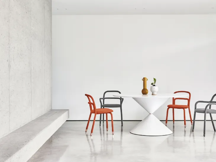 Sedia imbottita Pippi di Midj