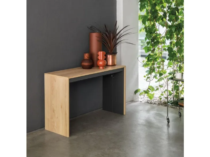 Consolle allungabile con top e cinque allunghe realizzate in laminato ecologico Leonardo di Pezzani